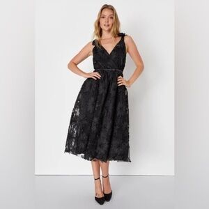 Lulu's Elegant Black Lace Midi Dress